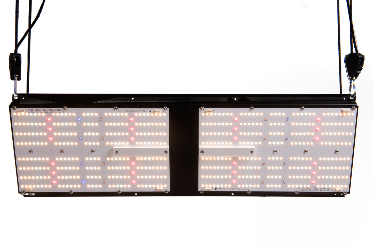 Zapalone diody LED lampy Hi Light Lite 240W – widok od dołu w trakcie pracy