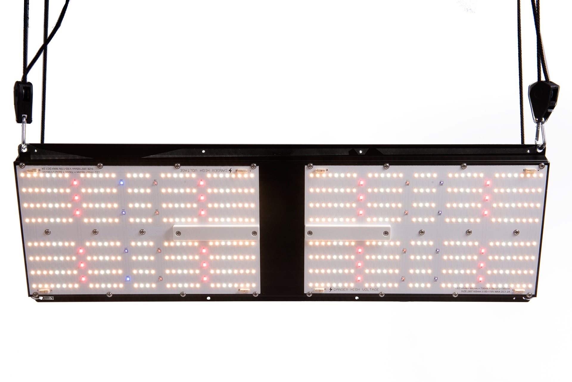 Zapalone diody LED lampy Hi Light Lite 240W – widok od dołu w trakcie pracy