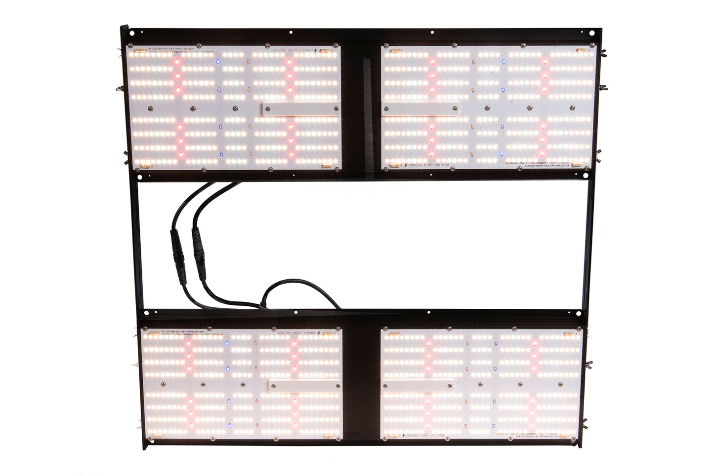 Lampa Hi Light Lite 480W włączona – zapalone diody LED widziane od dołu