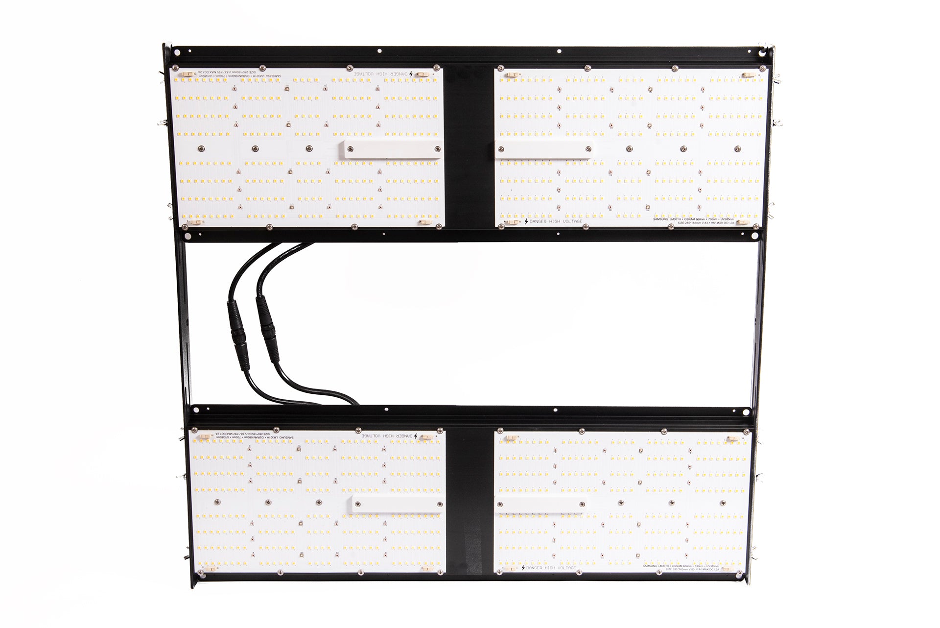 Widok z dołu na panele LED lampy Hi Light Lite 480W – układ diod i struktura modułów