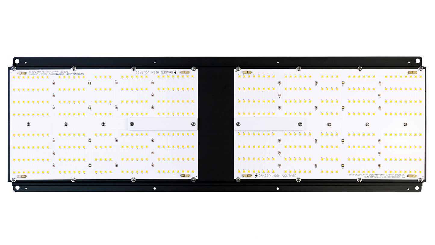 Widok od dołu na panel LED lampy Hi Light High 240W – rozmieszczenie diod i struktura modułów